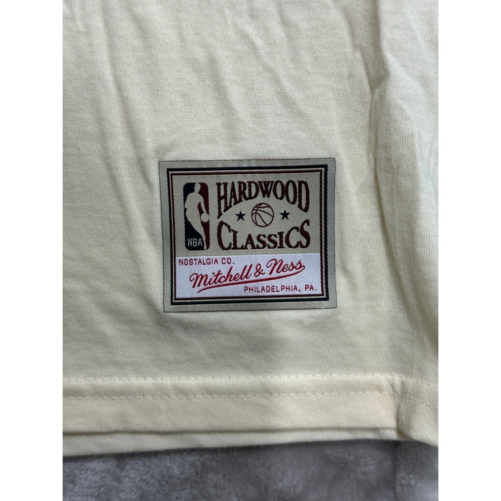 Allen Iverson Philadelphia 76ers T-Shirt Mens Size Small Cream 2001 Finals NWOT - Picture 4 of 9